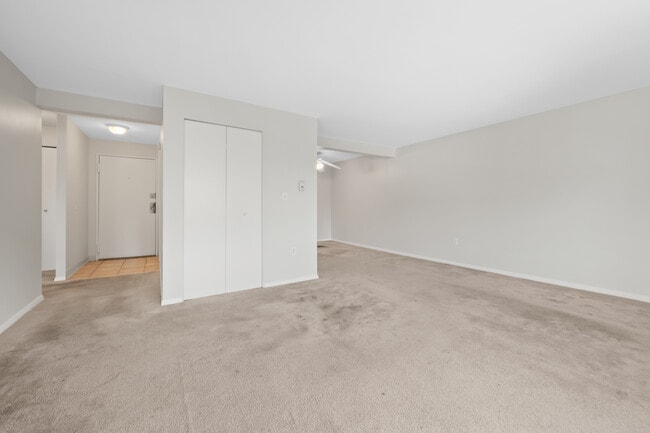 Photo - 43 Olcott Dr