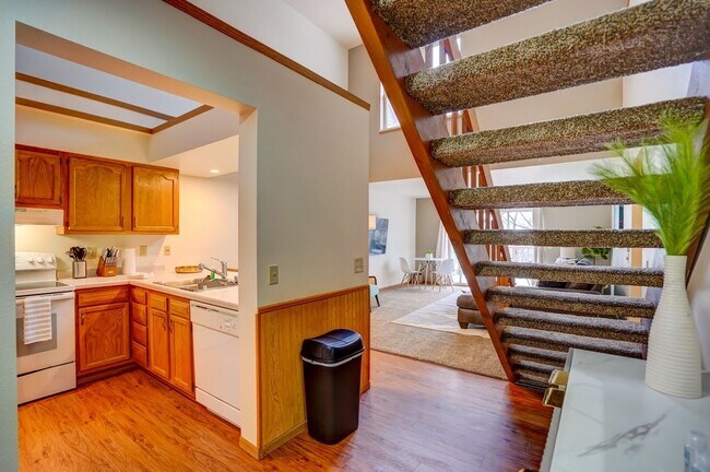 Photo - Timber Bluff