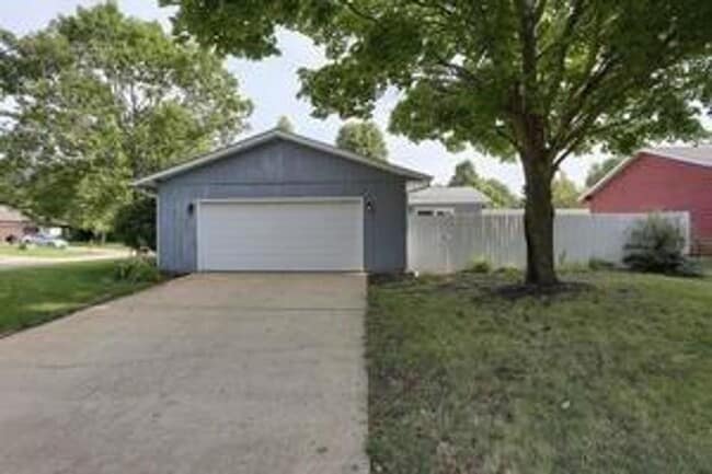 Photo - 1712 Stratford Dr