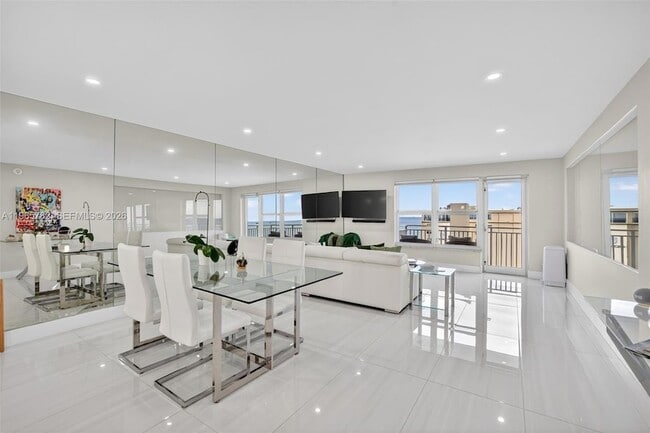 Photo - 3000 E Sunrise Blvd Unit 14C