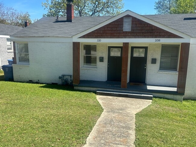 Building Photo - 108-110 Kilbourne Rd