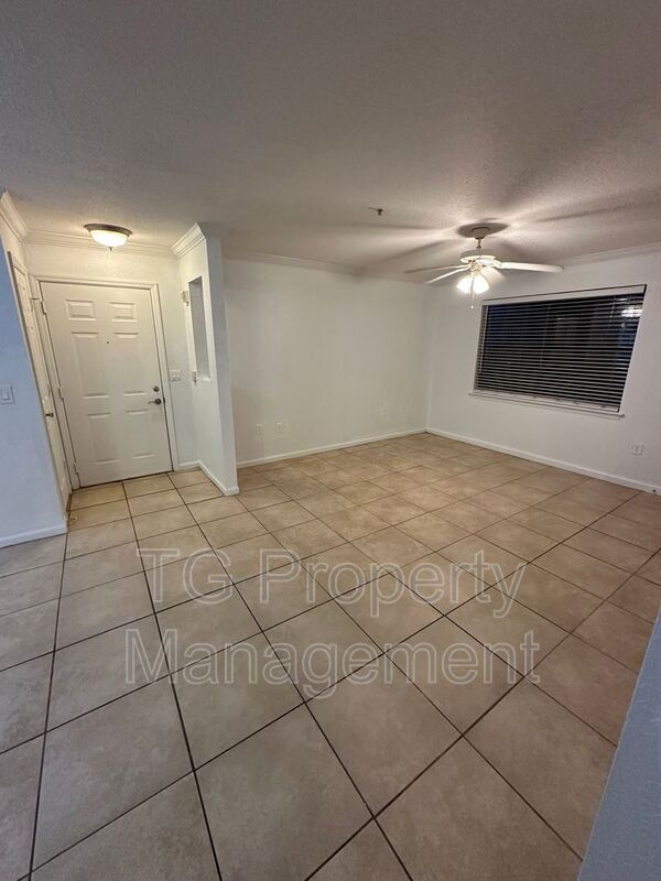 Photo - 805 Boardwalk Dr