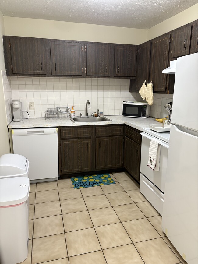 Photo - 65 Mayflower Ave