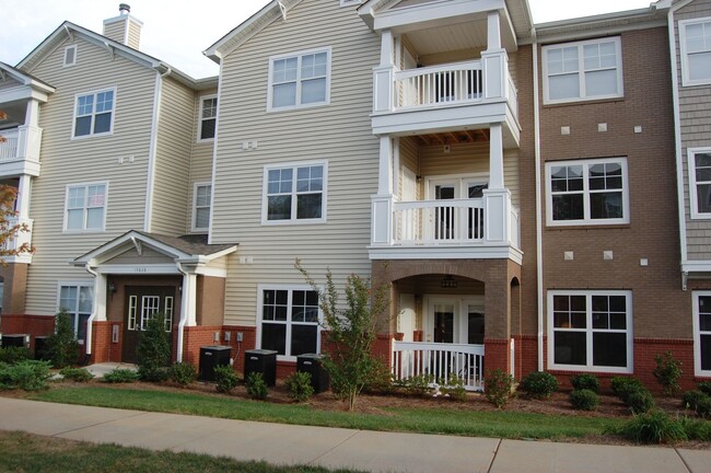 2BD/2BATH Condo One Level in Cornelius Com... - 2BD/2BATH Condo One Level in Cornelius Com...