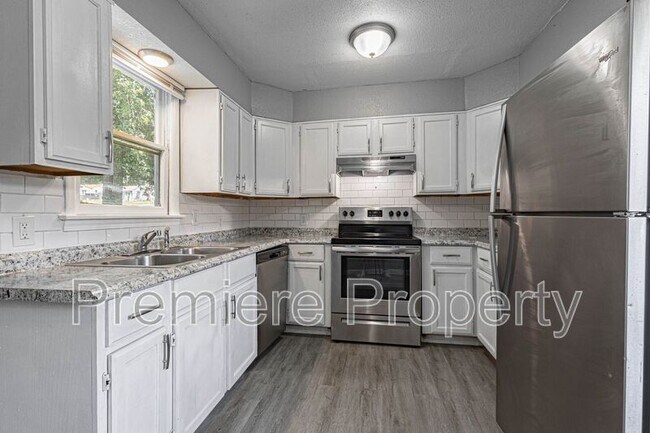 Photo - 807 S Savage St