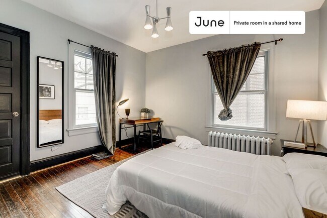 Photo - Room in Shared 7 bed/3.5 bath home Unidad 2C