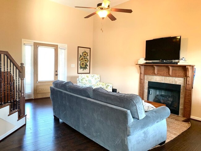 Photo - 992 Dwight Eisenhower Way