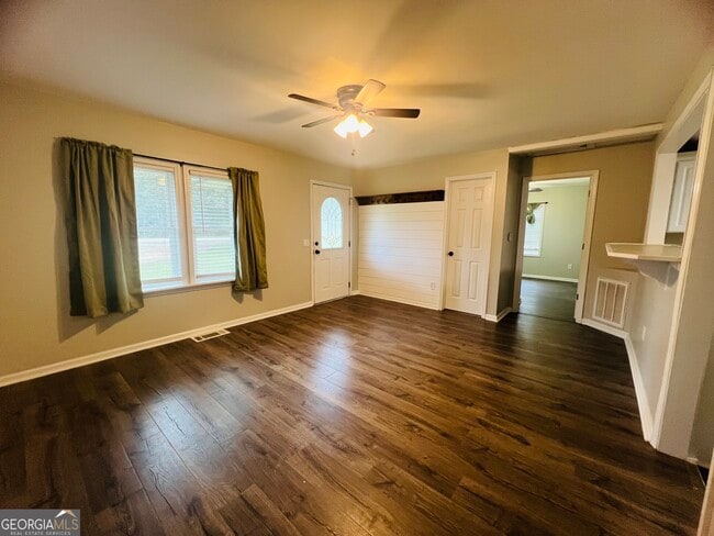 Photo - 442 Double Springs Rd SW