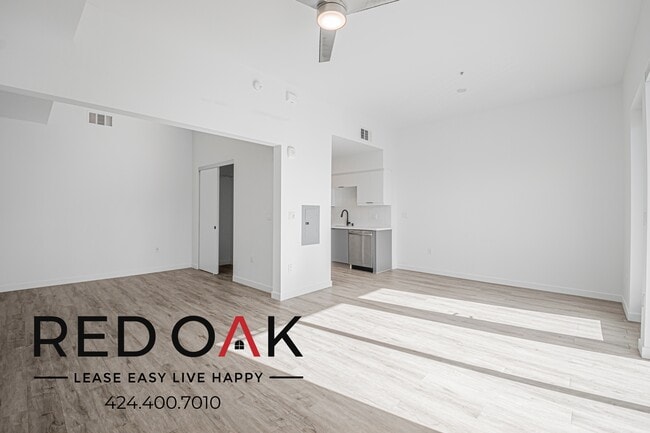 Building Photo - 1100 W Temple St Unit 610