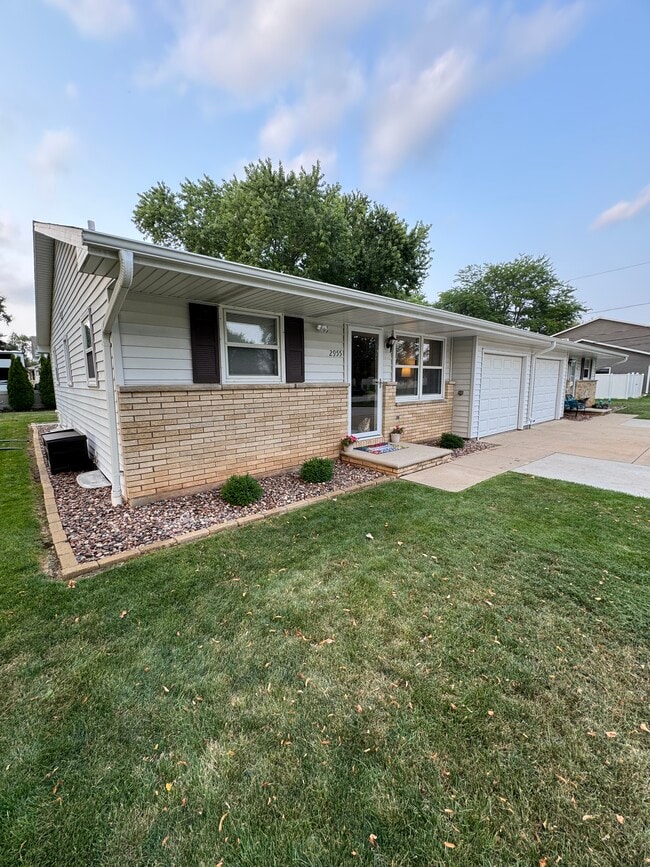 Photo - 2955 Jauquet Dr