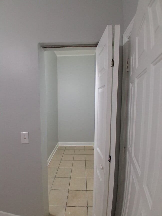 Photo - 5427 S Aberdeen St Unit 1