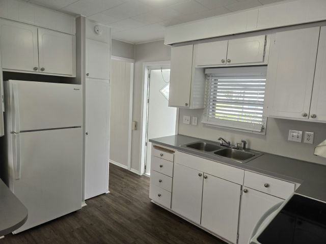 Photo - 4927 4th St W