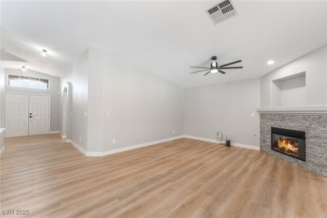 Photo - 1408 Laughing Larkspur Ave