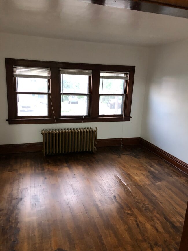 Photo - 412 W Ridge St