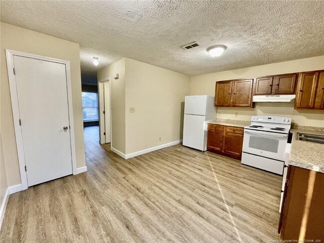 Photo - 5846 Aftonshire Dr