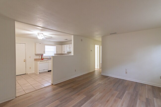 Photo - 3753 Maria Cir Unit 3753