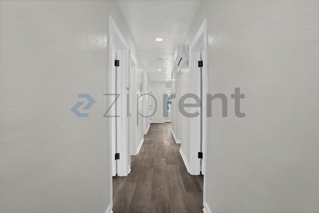 Photo - 265 Cherry Dr