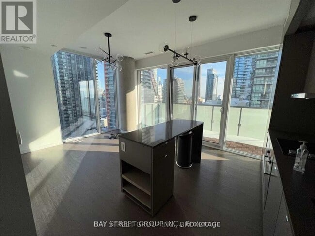 Photo - 101 Peter St Unit 2406