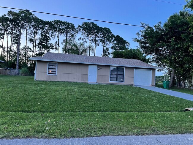 Photo - 601 NW Archer Ave