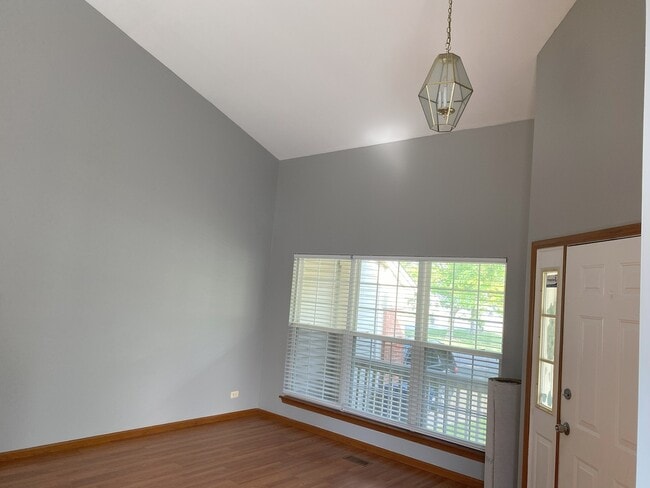 Photo - 2127 Periwinkle Ln