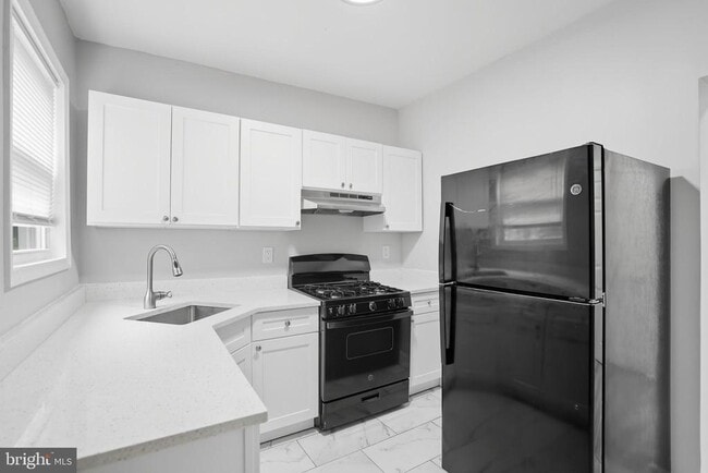 Photo - 3930 Priscilla St