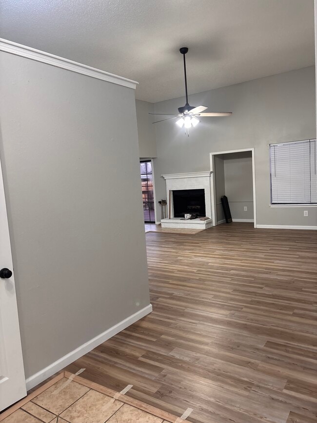 Photo - 3402 W Center St