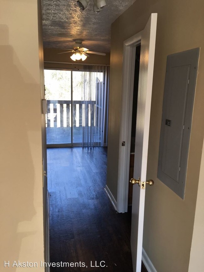 Photo - Lakeland Hills