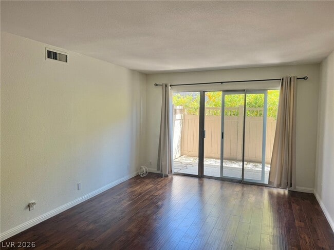 Photo - 650 Oakmont Ave Unit 2113