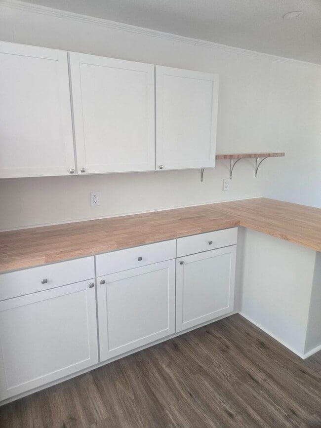 Photo - Charming Sunset Hills Condo