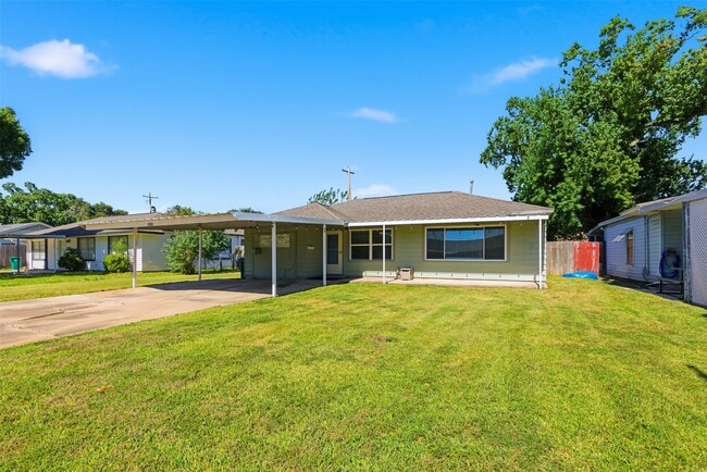 Building Photo - 1203 Valerie Ave