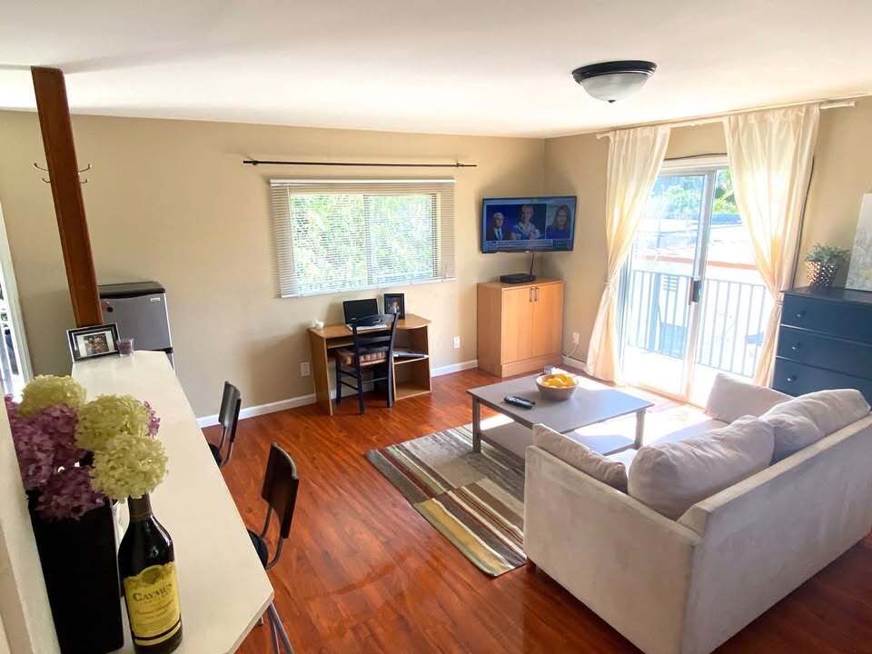 Photo - 713 N Mansfield Ave