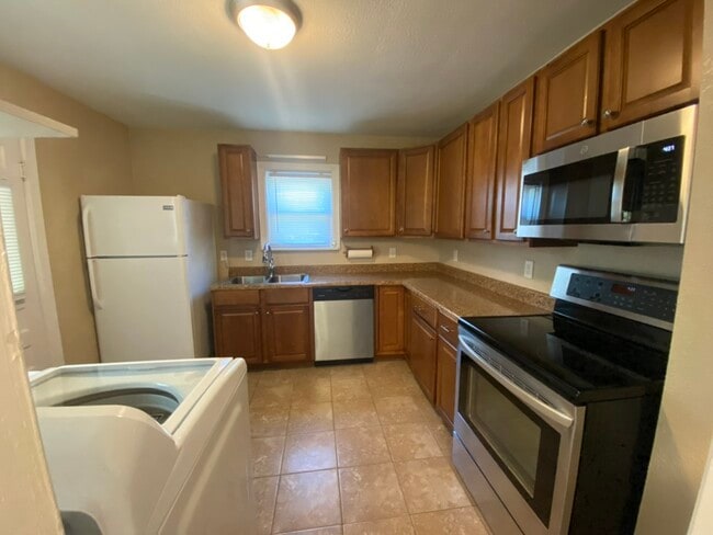 Photo - 1517 SW Jennings Ave