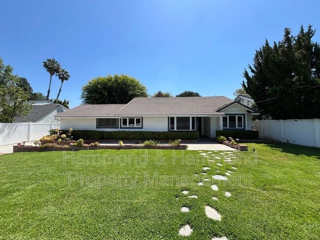 Building Photo - 5710 Jumilla Ave