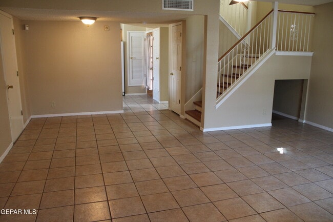 Photo - 6832 Canyon View Ln