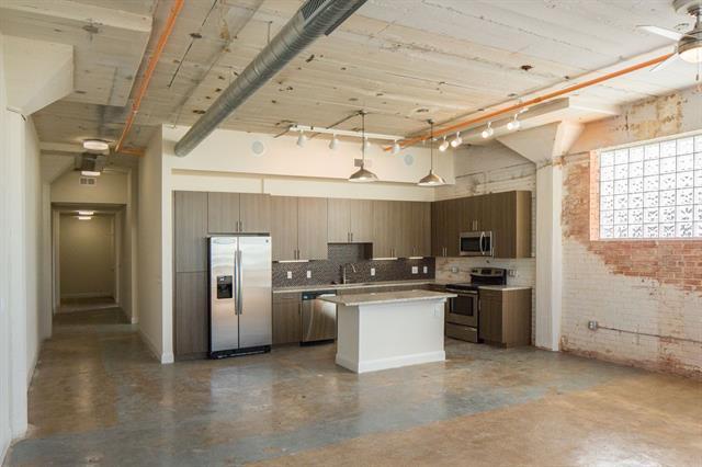 Photo - 801 W Vickery Blvd Unit 305