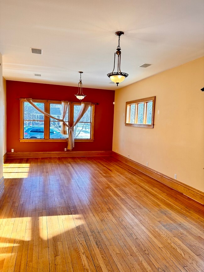 Photo - 1101 Cleveland Ave S Unidad Main Floor