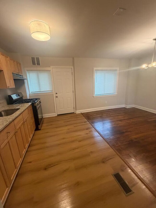 3 Bedrooms 21212 Housing Voucher Accepted
