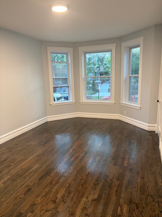 2947 N Springfield Ave Unit 1