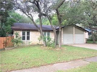 Photo - 2309 Granberry Dr House