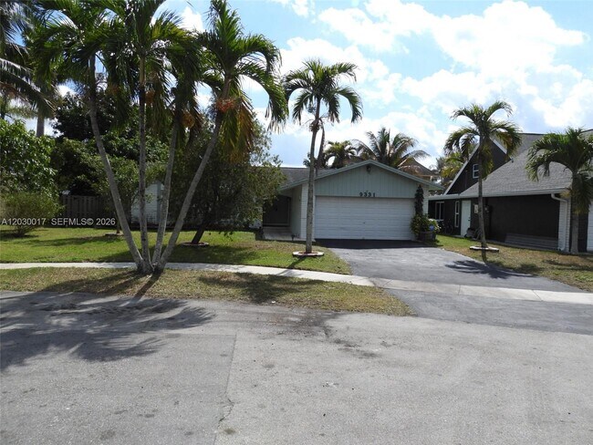 Photo - 9331 NW 33rd Manor