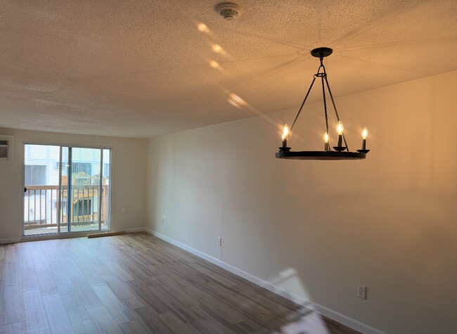 Photo - 5 Lancelot Ct Unit 28