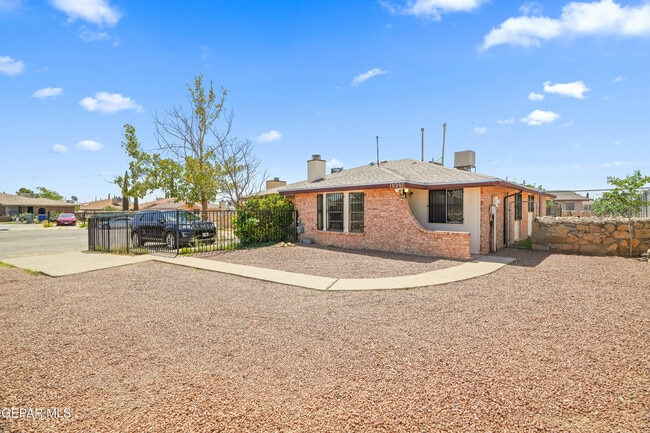 Building Photo - 10207 Angel Falls Pl Rental