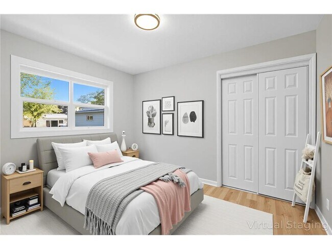 Photo - 4826 Idaho Ave N
