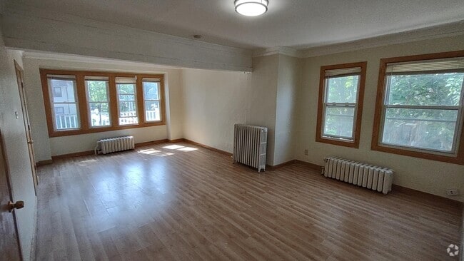Building Photo - 3476 N Bartlett Ave Rental