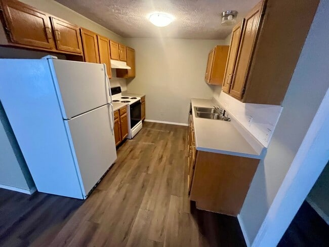 Photo - 1327 Carriage Ct