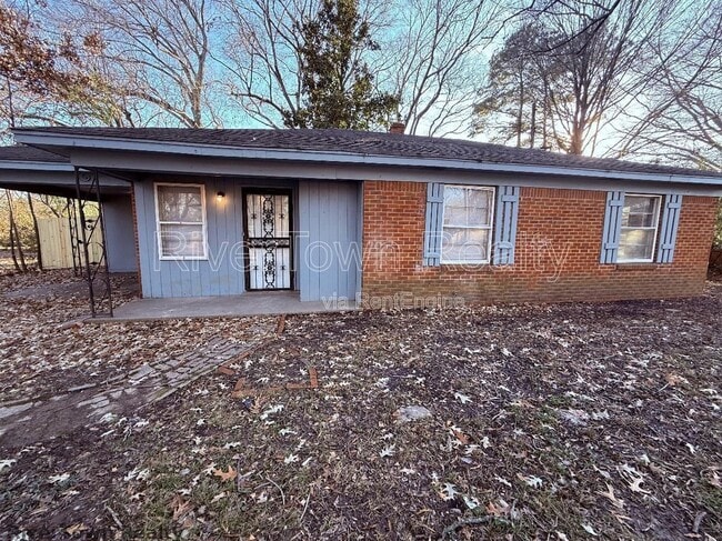 Building Photo - 1337 Haywood Ave