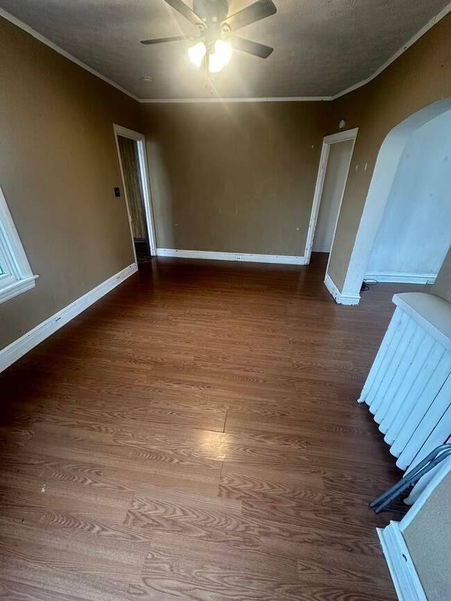 Photo - 218 S 6th St