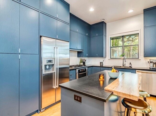 Photo - 1502 Barton Hills Dr