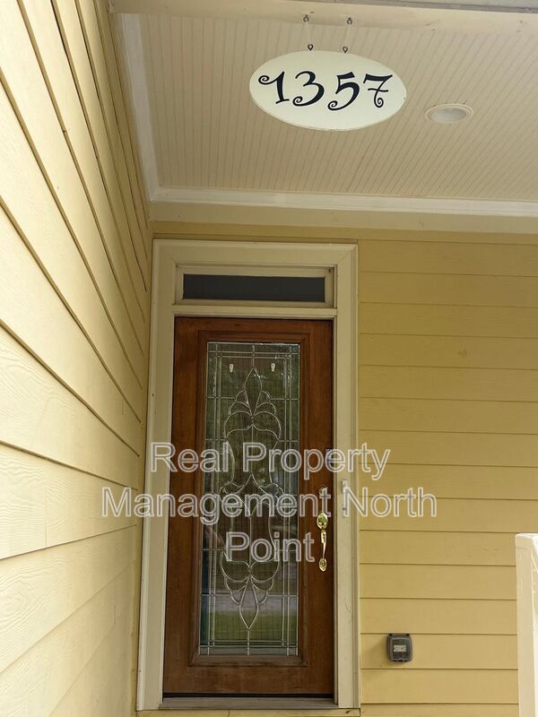 Building Photo - 1357 Eubanks Ave