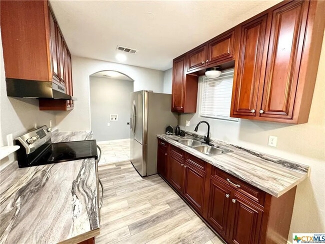 Photo - 736 Grice Dr